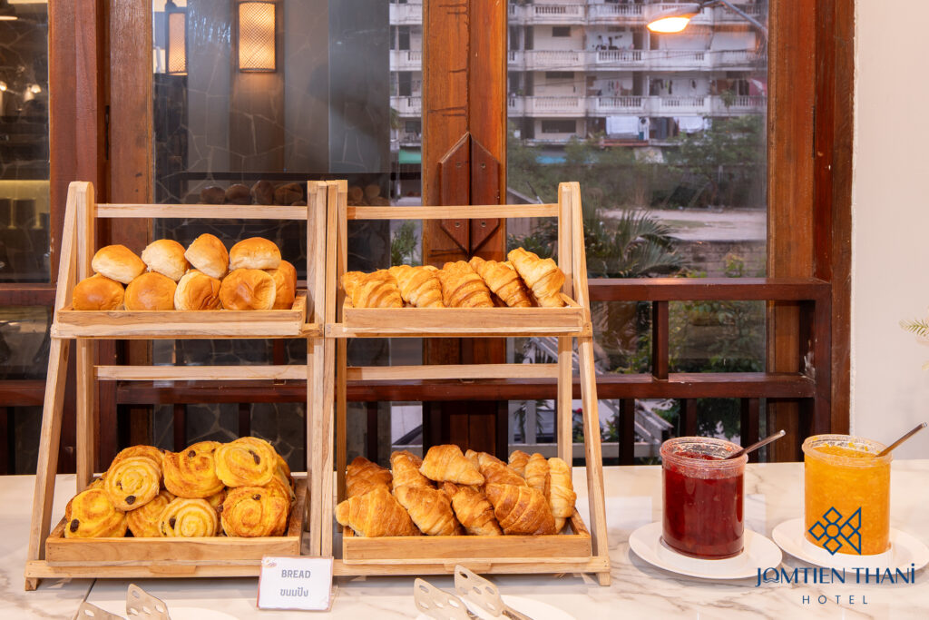 Jomtien Thani Hotel, Chonburi – Official Site : Restaurant