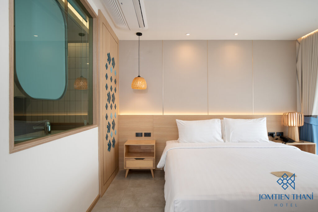 Jomtien Thani Hotel, Chonburi – Official Site : Deluxe Corner