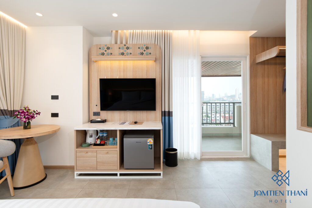 Jomtien Thani Hotel, Chonburi – Official Site : Deluxe Corner