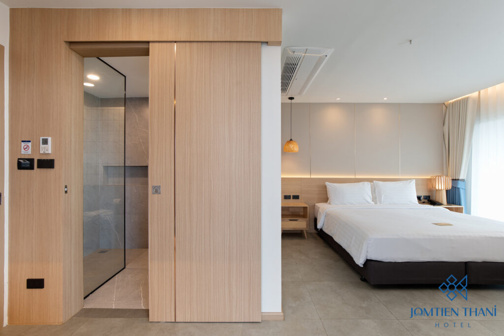 Jomtien Thani Hotel, Chonburi – Official Site : Deluxe Corner