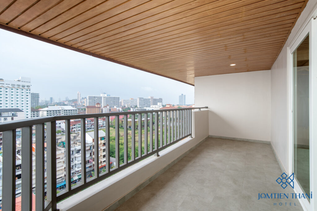 Jomtien Thani Hotel, Chonburi – Official Site : Deluxe Corner