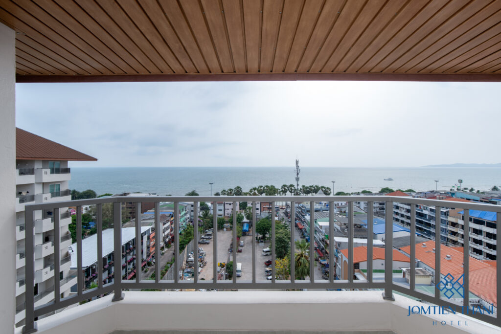 Jomtien Thani Hotel, Chonburi – Official Site : Deluxe Corner