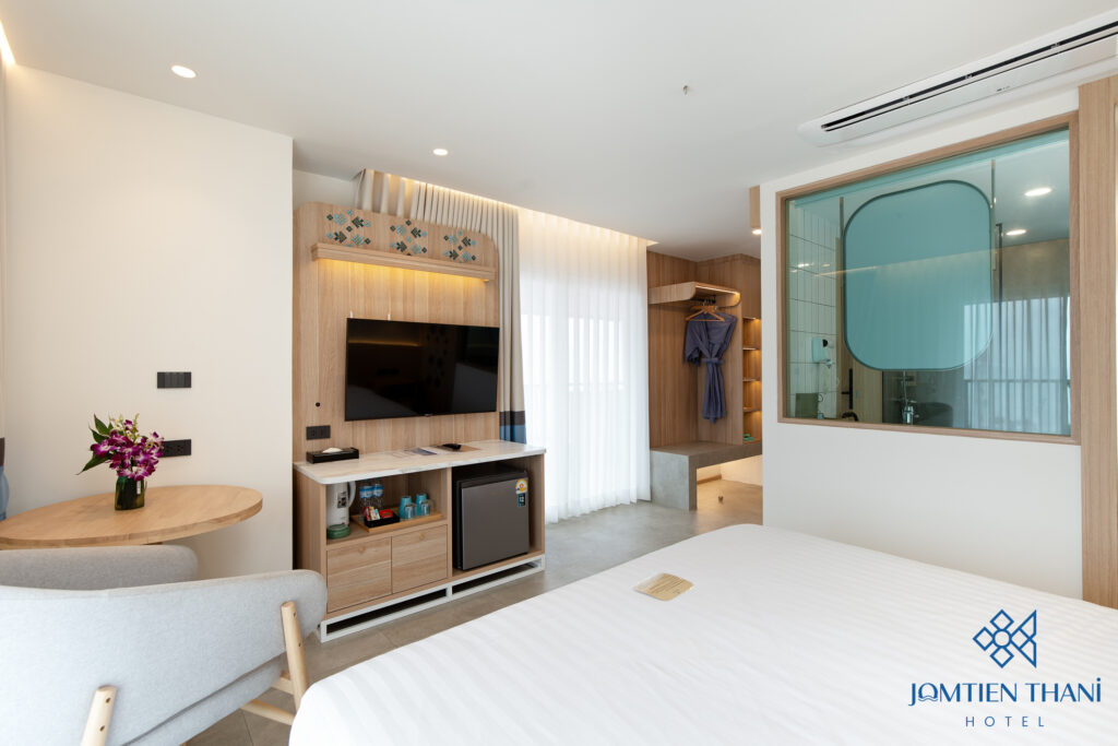 Jomtien Thani Hotel, Chonburi – Official Site : Deluxe Corner