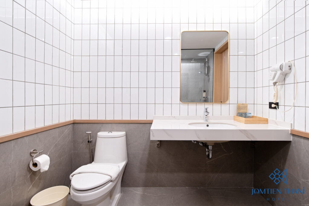 Jomtien Thani Hotel, Chonburi – Official Site : Deluxe Sea View