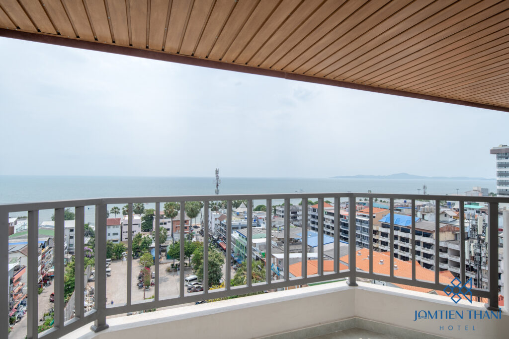 Jomtien Thani Hotel, Chonburi – Official Site : Deluxe Sea View
