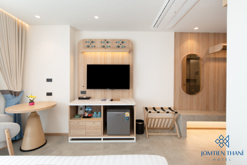 Jomtien Thani Hotel, Chonburi – Official Site : Deluxe Sea View