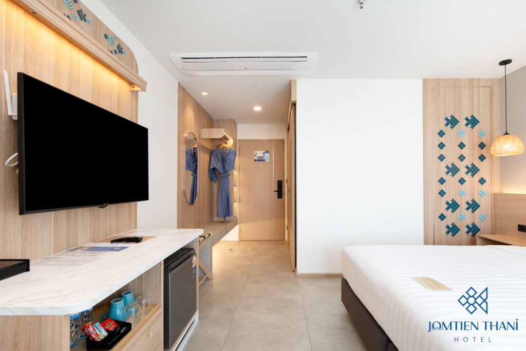 Jomtien Thani Hotel, Chonburi – Official Site : Deluxe Sea View