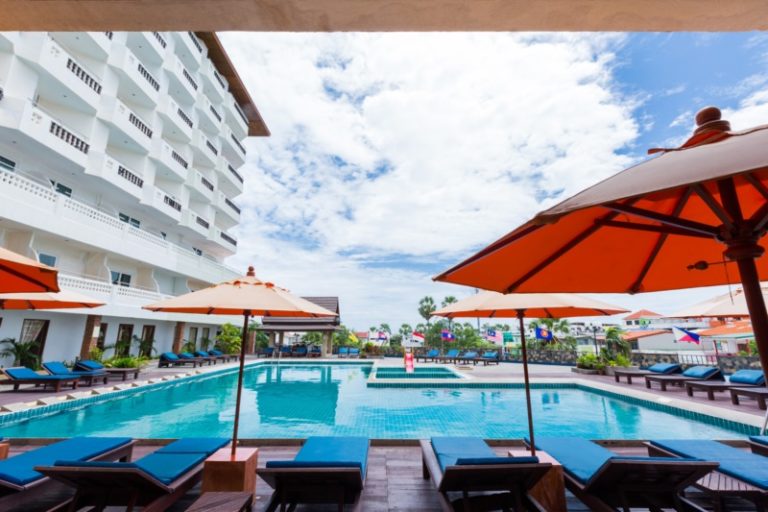 Jomtien Thani Hotel : Swimming Pool